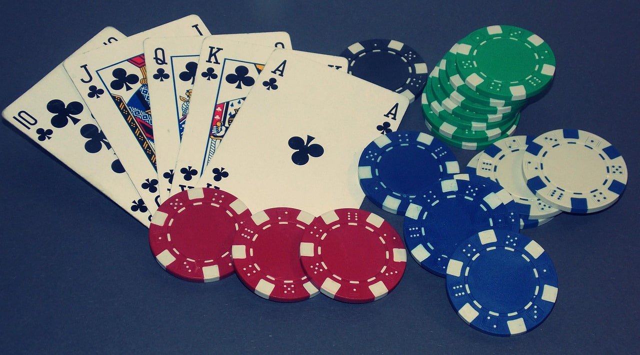 Studio live dealer Macau Pools paustoto dengan meja berkualitas tinggi dan dealer profesional